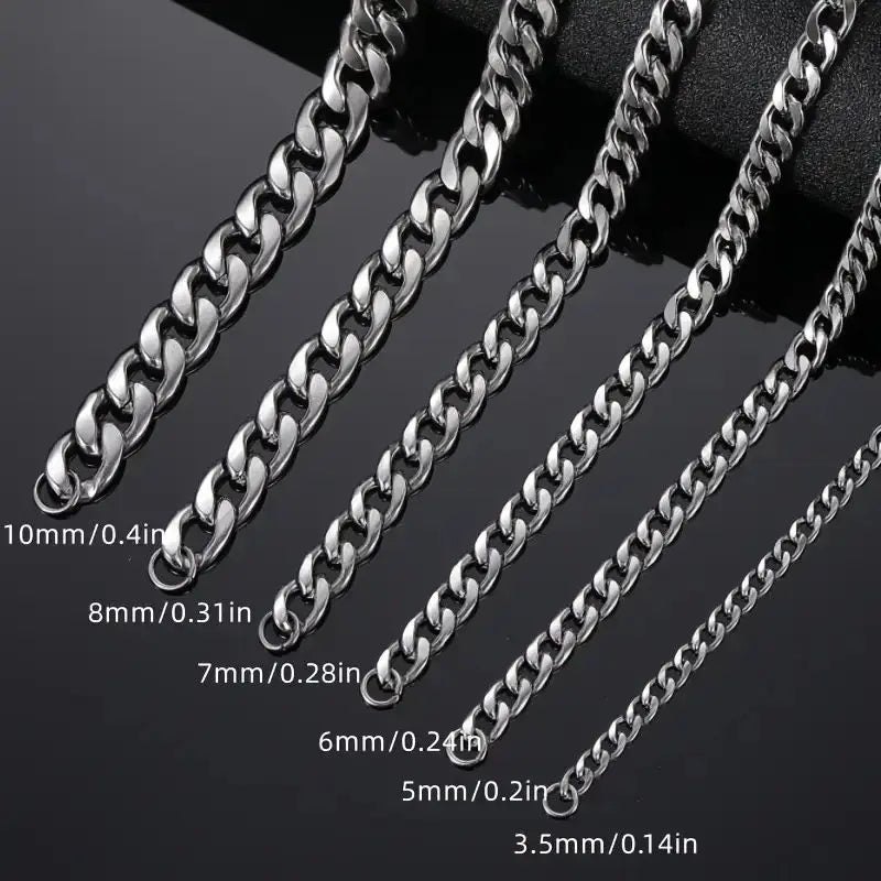 Silver Cuban Link Chain Necklace – Bold and Timeless Design