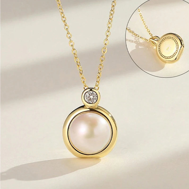 Elegant Gold Pearl Pendant Necklace with Crystal Accent
