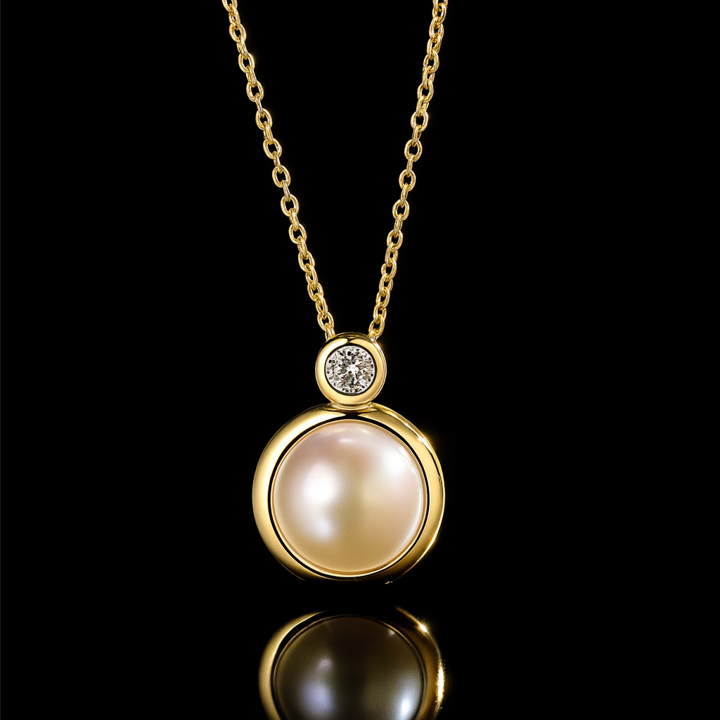 Elegant Gold Pearl Pendant Necklace with Crystal Accent